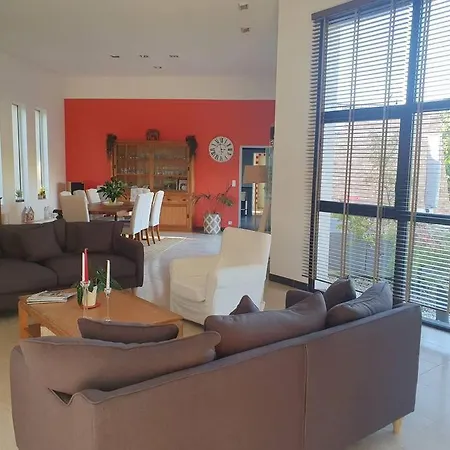 Avec Piscine Et Sur La Route Des Vins Villa La Brede