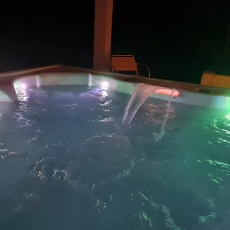 Avec Piscine Et Sur La Route Des Vins * La Brede